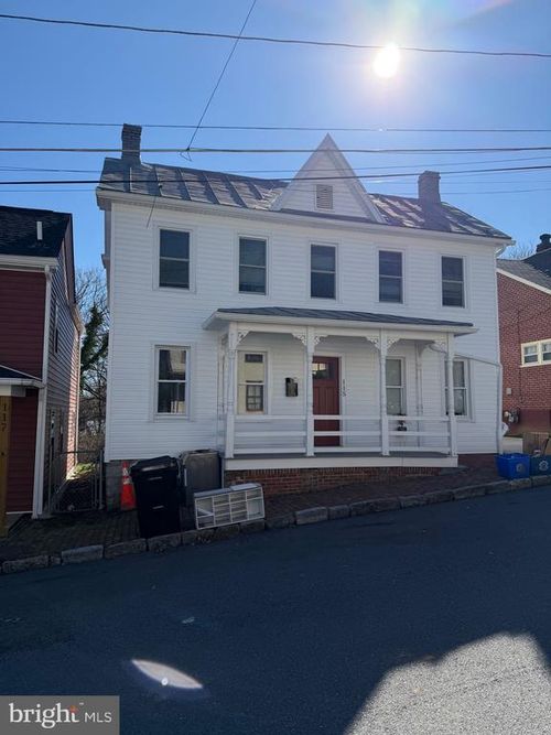 115 E Monmouth St, WINCHESTER, VA, 22601-4649 | Card Image