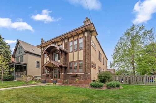 2-586 Ashland Ave, Saint Paul, MN, 55102-4644 | Card Image