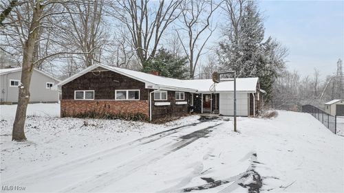 7655 Connelly Rd, Masury, OH, 44438-1525 | Card Image