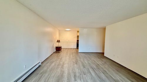 apt-108-4009 Heritage Hills Dr, Bloomington, MN, 55437-2641 | Card Image