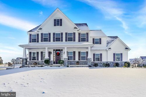 411 Peggy Ln, New Freedom, PA, 17349-9802 | Card Image