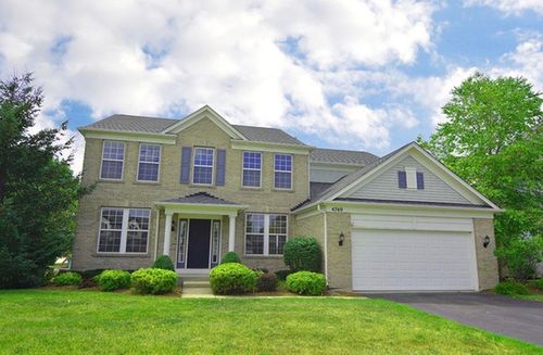 4740 Whitehall Ct, Algonquin, IL, 60102-6734 | Card Image