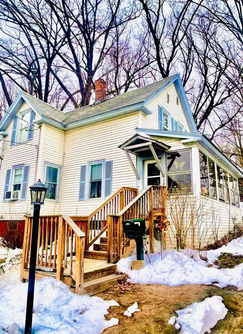 1026 Main St, North Walpole, NH, 03609-1141 | Card Image