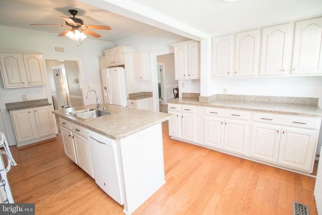 23075 Hollywood Rd, House other with 5 bedrooms, 3 bathrooms and null parking in LEONARDTOWN MD | Image 32