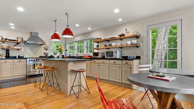 8 Yale Hill Rd, House other with 4 bedrooms, 4 bathrooms and null parking in Stockbridge MA | Image 6