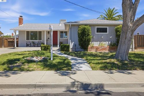 3980 Purdue Way, Livermore, CA, 94550-3354 | Card Image