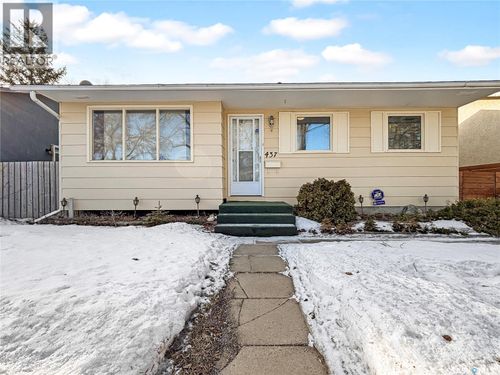 437 Douglas Cres, Saskatoon, SK, S7L4T6 | Card Image
