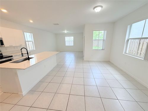 2405 Nw 131st Cir, Miami, FL, 33167-1385 | Card Image