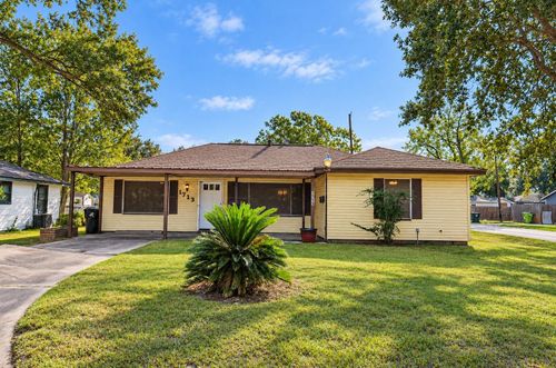 1713 Frost St, Rosenberg, TX, 77471-4216 | Card Image