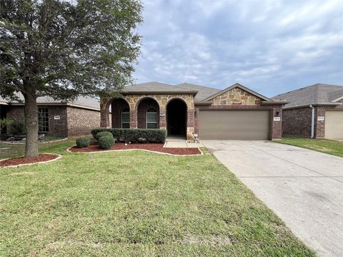 9109 Tumbleweed Dr, Cross Roads, TX, 76227-4117 | Card Image