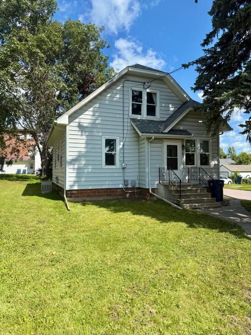53 E 11th St, Gibbon, MN, 55335 | Card Image