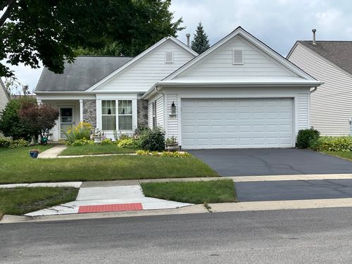 12073 Lilac Ln, Huntley, IL, 60142-7749 | Card Image
