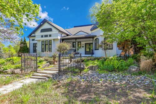 435 Westminster Ave, Ottawa, ON, K2A2T7 | Card Image