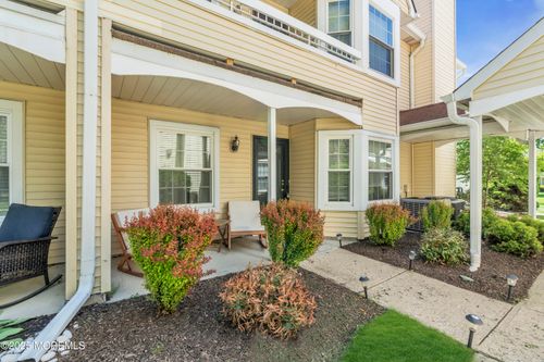 85-124 Mill Run E, Hightstown, NJ, 08520-3025 | Card Image