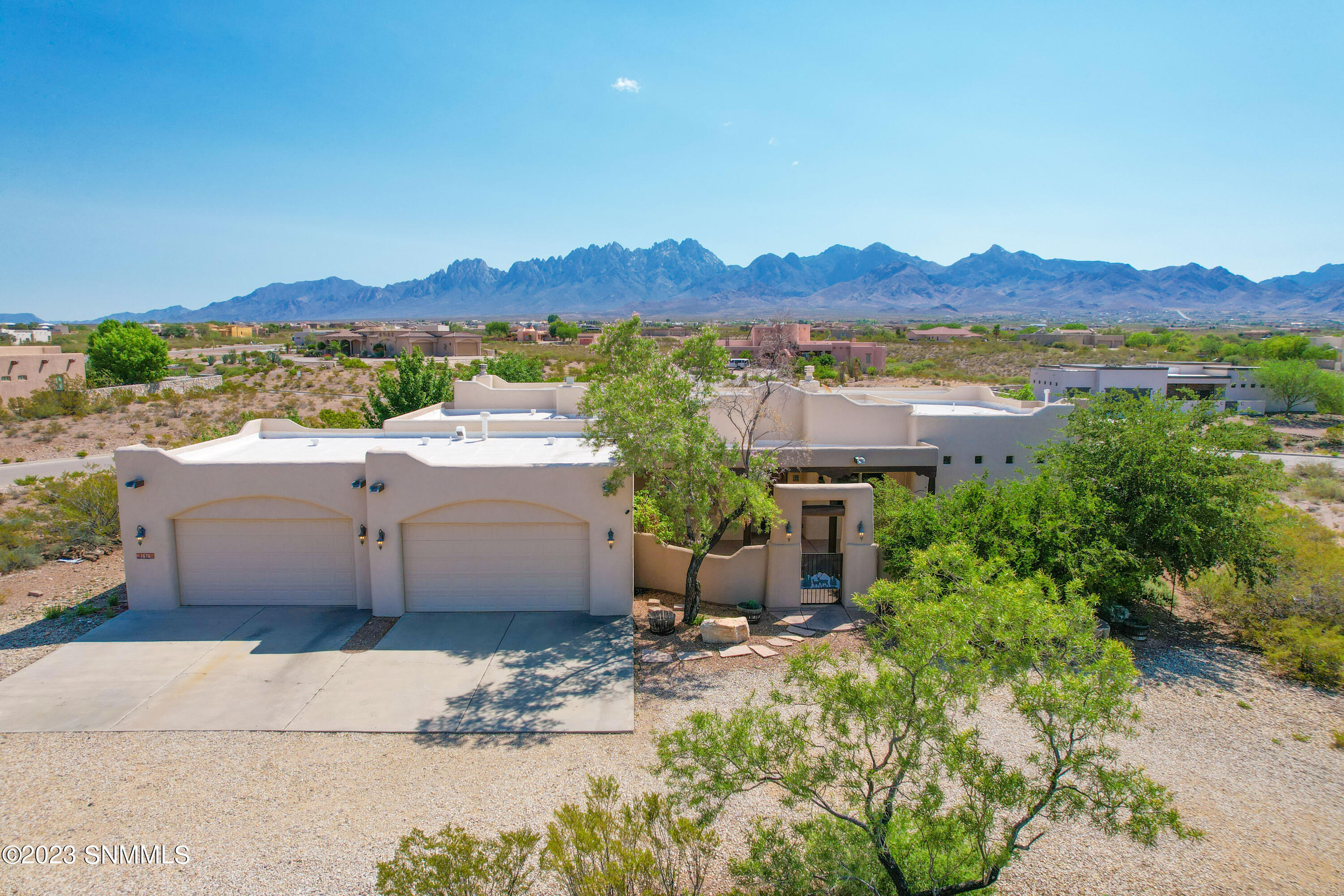 Pyramid Peak Ln, Las Cruces, NM 88011