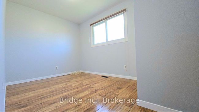 1 Hedgeson Crt, House other with 4 bedrooms, 2 bathrooms and 5 parking in Brampton ON | Image 5