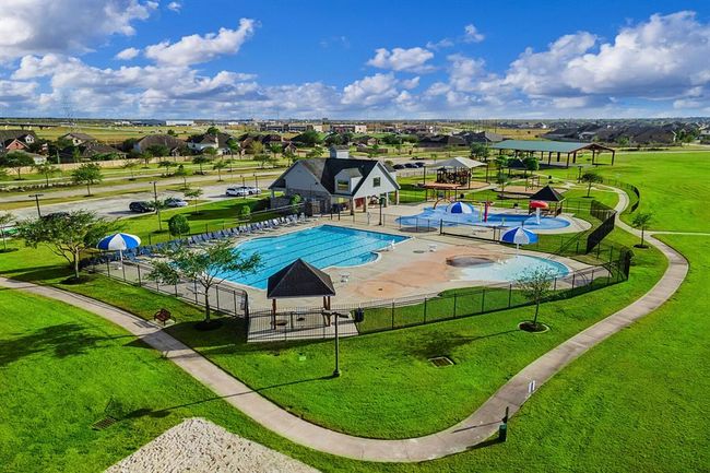 10518 Sutter Creek Dr, House other with 3 bedrooms, 2 bathrooms and 2 parking in Iowa Colony TX | Image 13