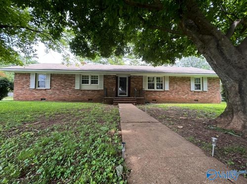 1101 Winston Dr, Athens, AL, 35611-3625 | Card Image