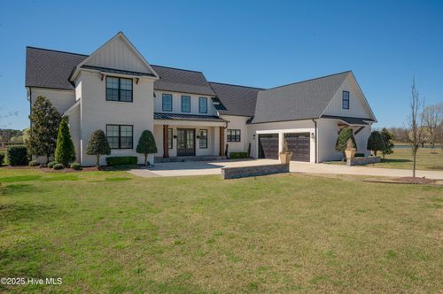 1106 Midlake Ct, Grimesland, NC, 27837-5400 | Card Image