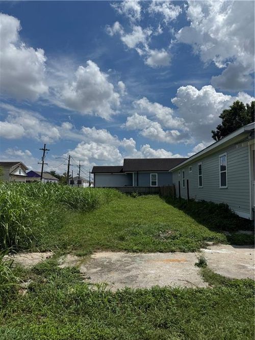 2602 S Miro St, New Orleans, LA, 70125-3145 | Card Image