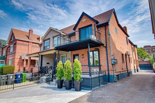 main-671 Dufferin St, Toronto, ON, M6K2B2 | Card Image