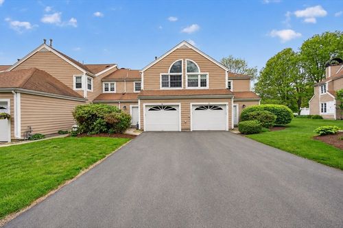 16-16 Canvasback Way, Walpole, MA, 02081-4320 | Card Image