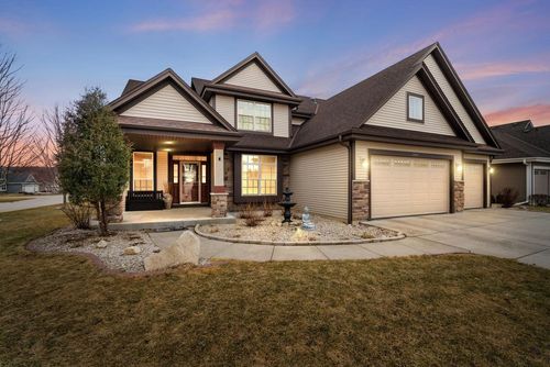 21611 N Weather Edge Circle, Lannon, WI, 53046 | Card Image