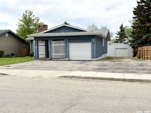 70 Clarewood Cres, Yorkton, SK, S3N2V2 | Card Image