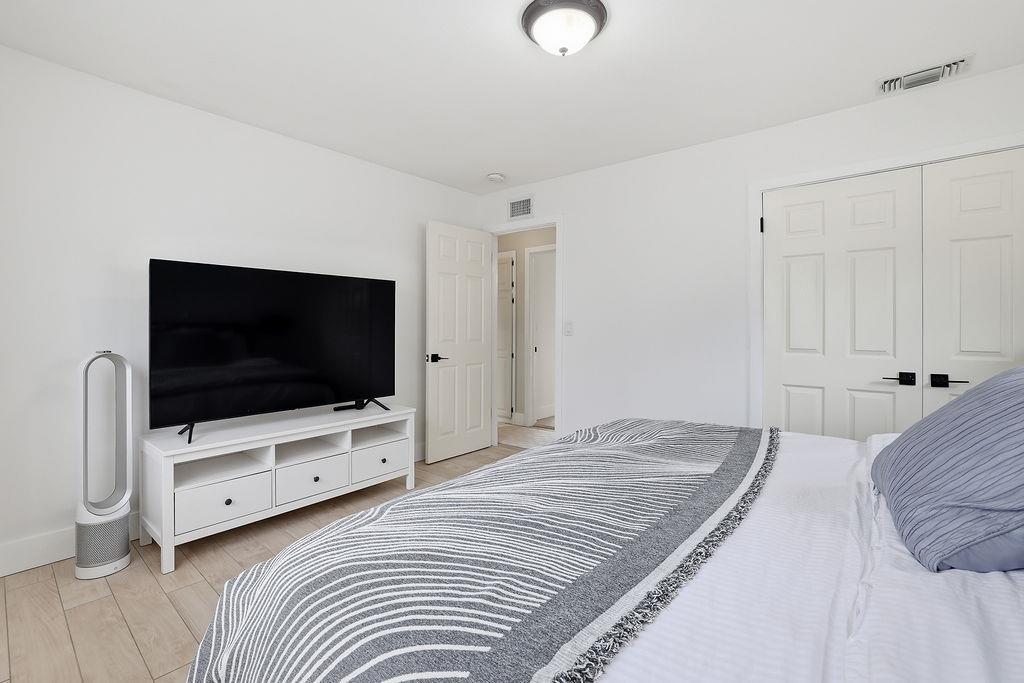 Residential in West Hills (los Angeles) 5