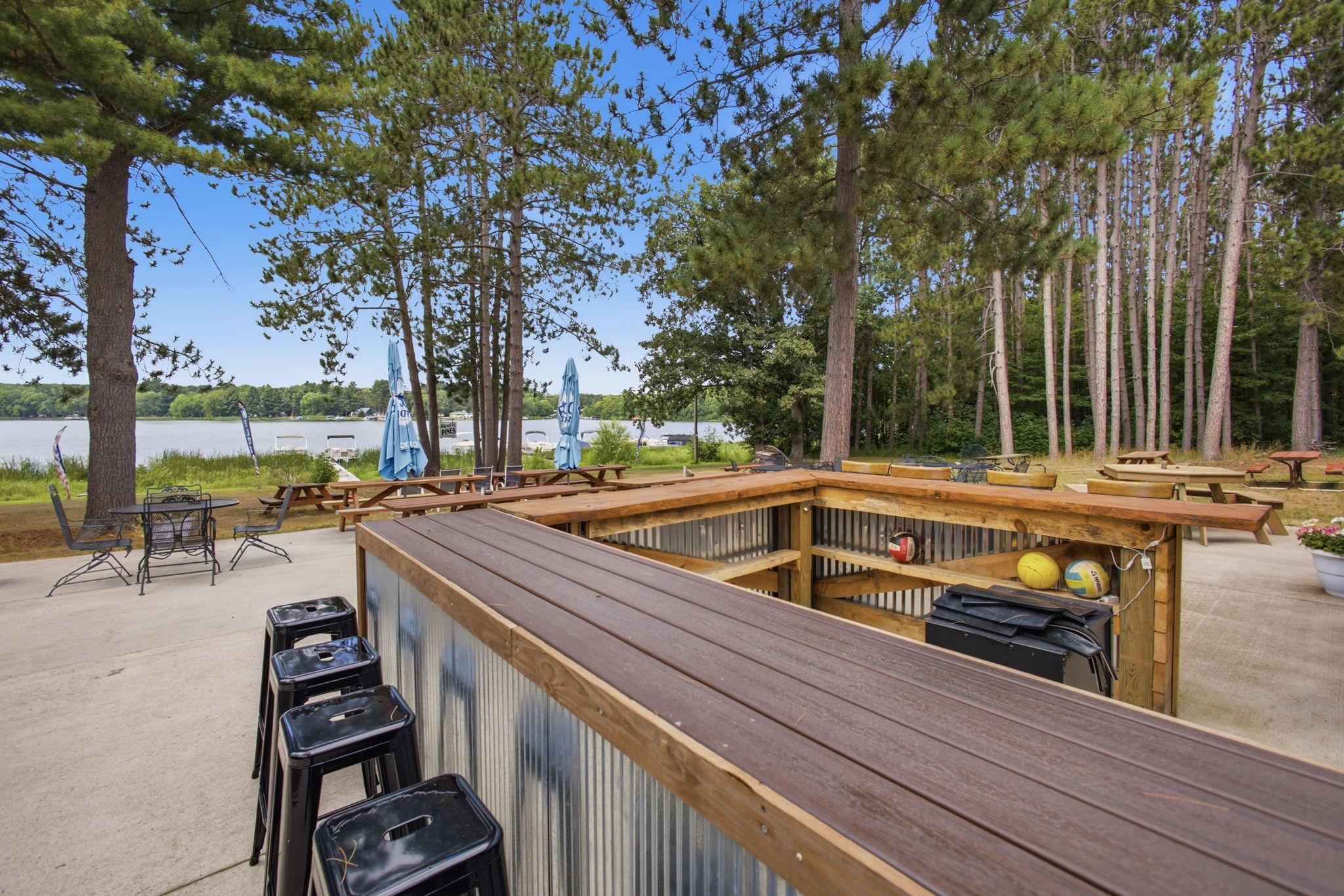 Commercial Sale in Siren 5