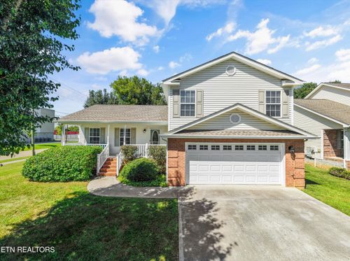 3301 Franklin Creek Ln, Knoxville, TN, 37931-2340 | Card Image
