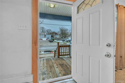 113 S Mason St, Saginaw, MI, 48602-2345 | Card Image