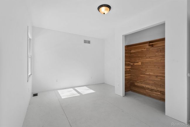 224 Elm Ave, House other with 5 bedrooms, 2 bathrooms and null parking in Roscommon MI | Image 25
