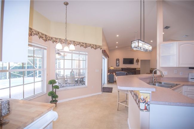 1018 Persian Ln, House other with 4 bedrooms, 2 bathrooms and null parking in Sebastian FL | Image 6