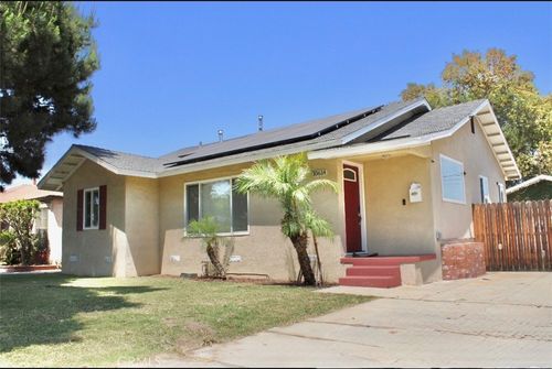 10614 Roseton Ave, Santa Fe Springs, CA, 90670 | Card Image