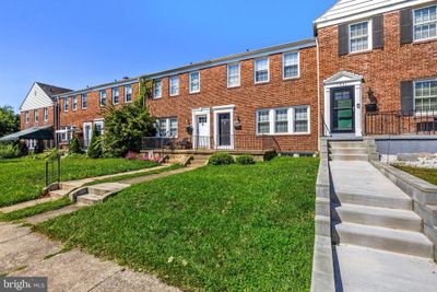 1923 Edgewood Road, Townhouse with 3 bedrooms, 1 bathrooms and null parking in TOWSON MD | Image 3