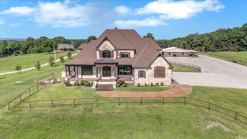 136 County Road 107, Jonesboro, AR, 72404-1002 | Card Image