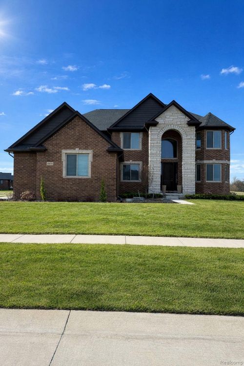 15870 Via Manzoni, Macomb, MI, 48042 | Card Image