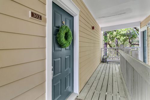 302-200 Bucksley Ln, Daniel Island, SC, 29492-8190 | Card Image