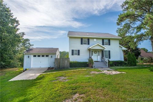 747 Blue Barn Rd, Wake, VA, 23176-2185 | Card Image