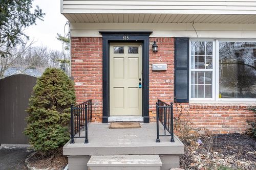 619 Randolph St, Northville, MI, 48167-1440 | Card Image