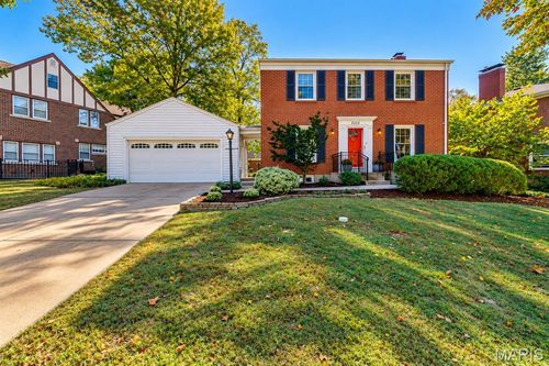 2216 Ferncliff Lane, Kirkwood, MO, 63122 | Card Image