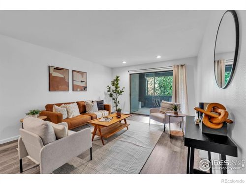apt-458-2227 Canyon Blvd, Boulder, CO, 80302-5680 | Card Image