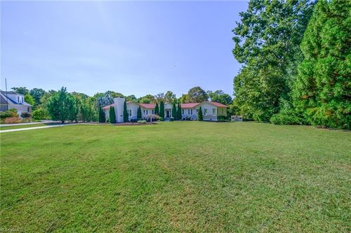1703 River Knoll Ct, Greensboro, NC, 27409-9107 | Card Image