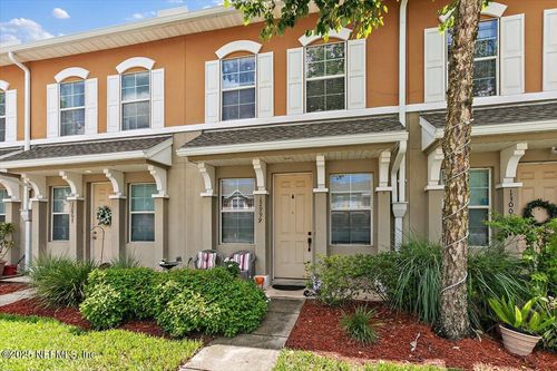 12999 Springs Manor Dr, JACKSONVILLE, FL, 32258-8437 | Card Image