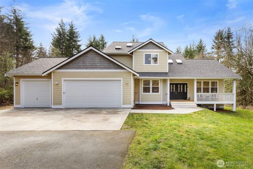 8850 Ne Nature Way, Kingston, WA, 98346-7672 | Card Image