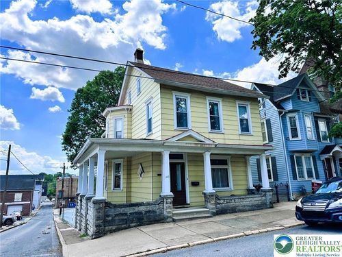 520 2nd St, CATASAUQUA, PA, 18032-2401 | Card Image