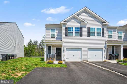 1131 Martin Rd, BREINIGSVILLE, PA, 18031-8734 | Card Image