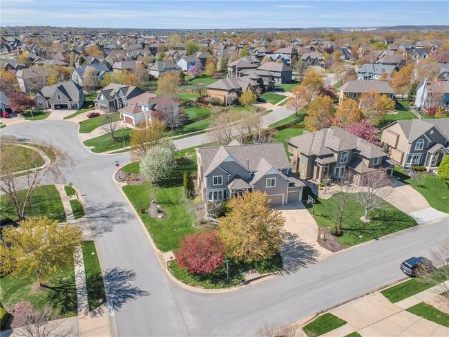 5712 Payne St, House other with 5 bedrooms, 5 bathrooms and null parking in Shawnee KS | Image 47