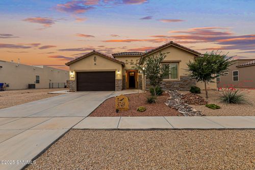 3749 Talon Ave, Las Cruces, NM, 88012-8053 | Card Image
